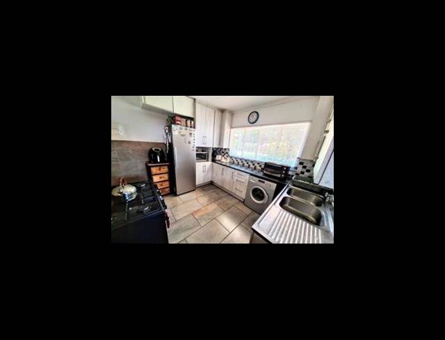 3 BEDROOM HOUSE FOR SALE IN THE ORCHARDS